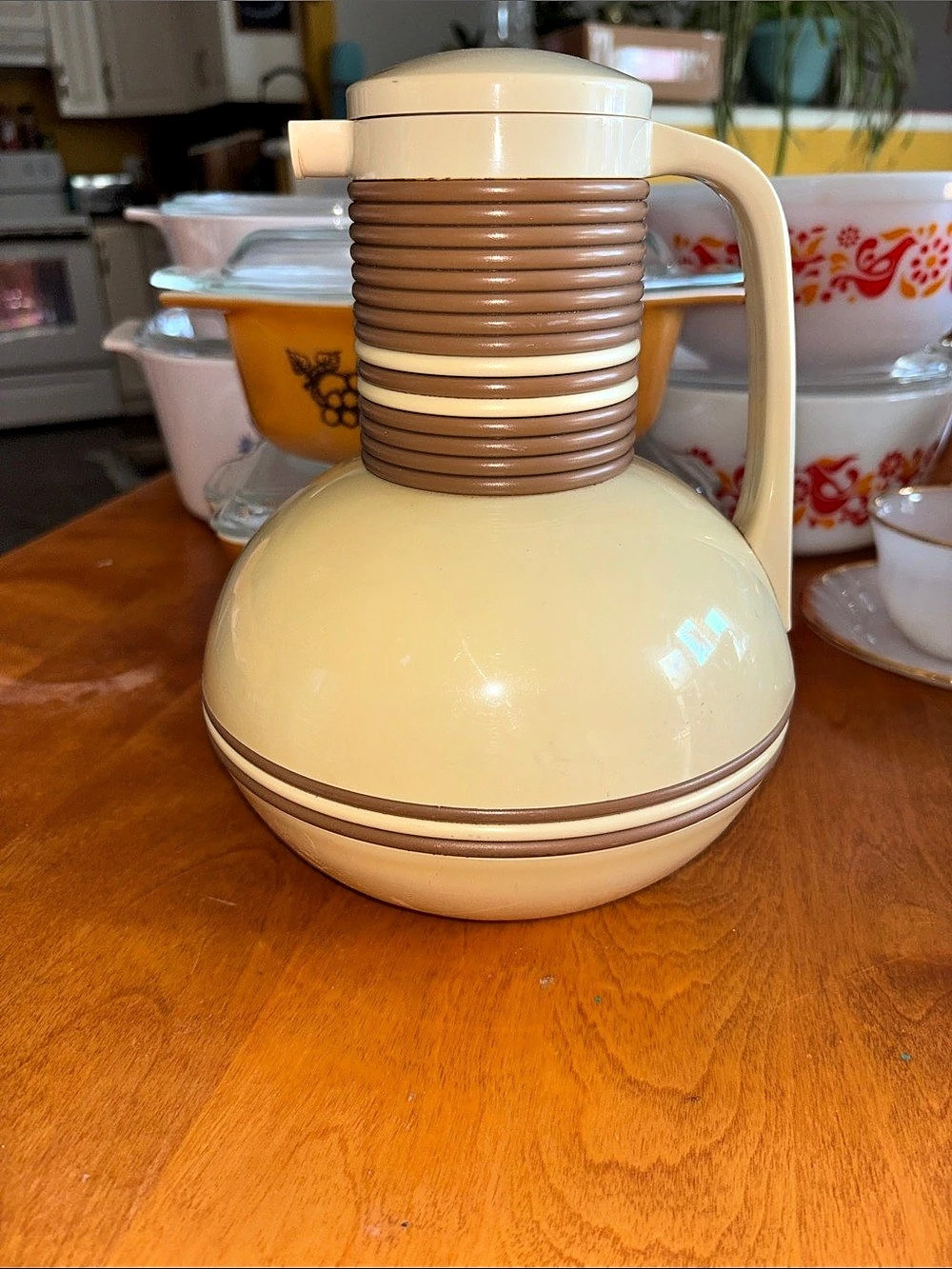 Vintage Corning Thermique 1 Quart Insulated Coffee Carafe Tan Brown MCM